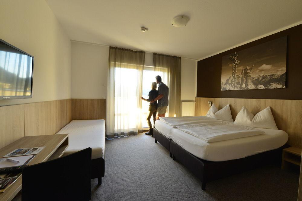 Fairhotel Hochfilzen B&B Exterior photo